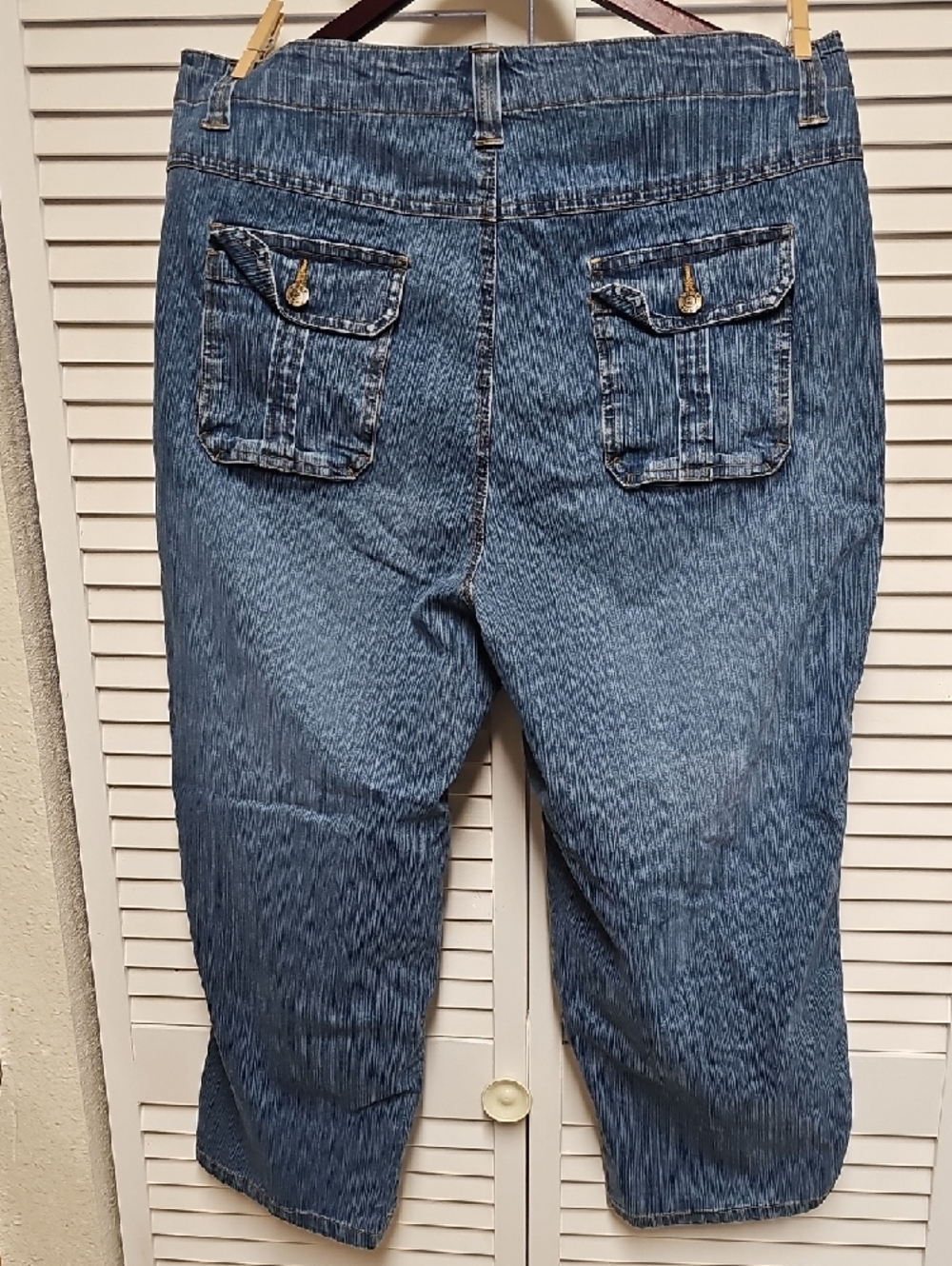 EUC Edge Blue Cropped Stretchy Cargo Pocket Jeans W Smaller Button Pockets Front - Picture 8 of 11